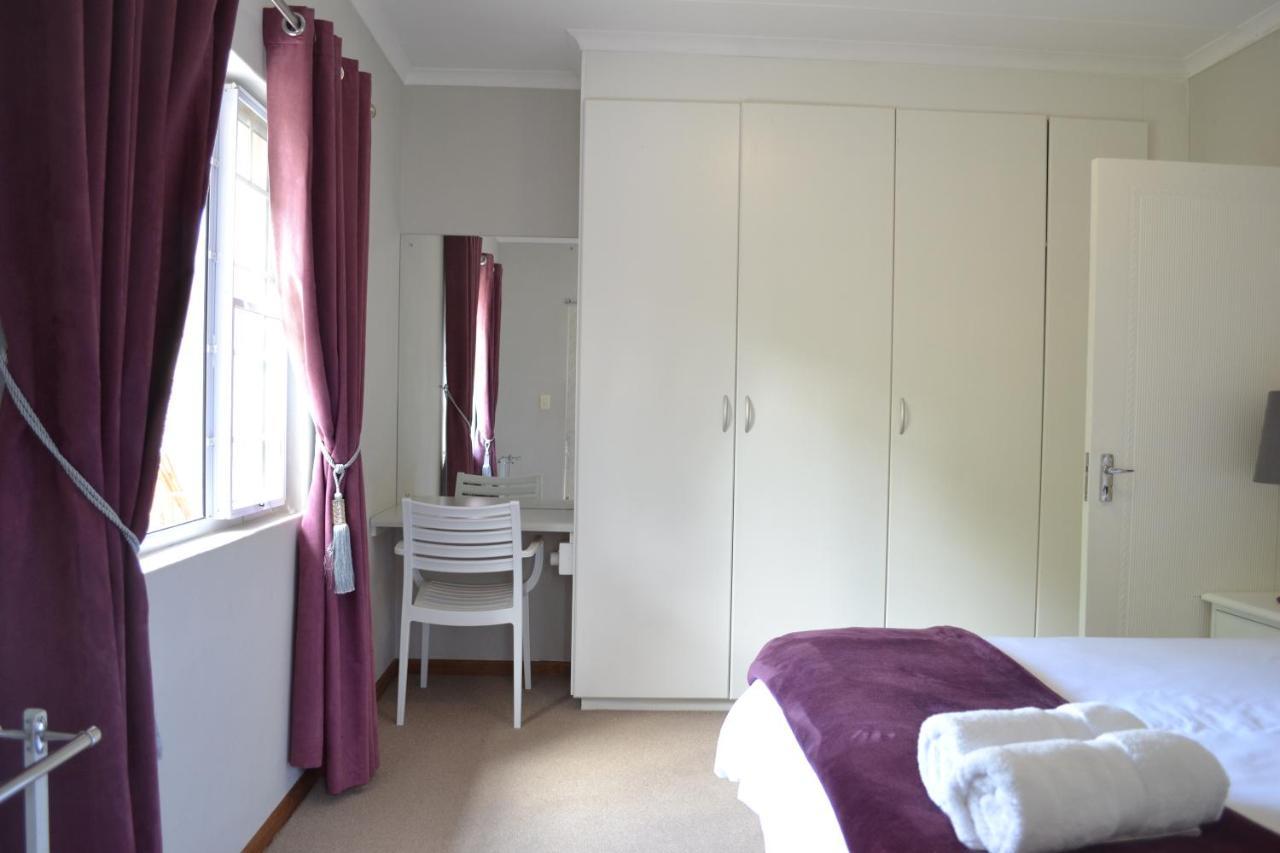 Stay@51 Botha Apartment