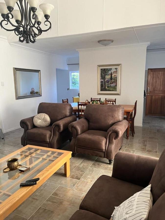Stay@51 Botha Oudtshoorn