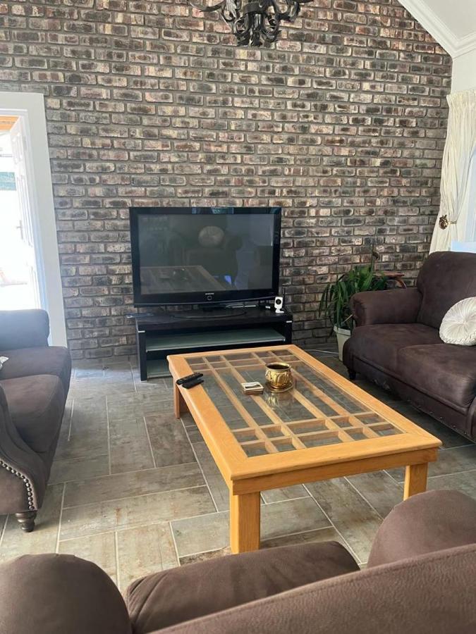 Stay@51 Botha * Oudtshoorn