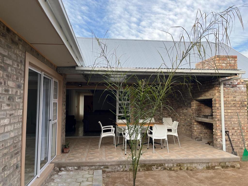Apartment Stay@51 Botha Oudtshoorn