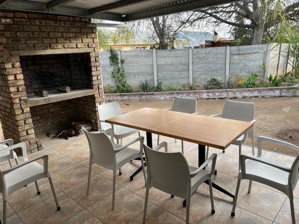 Apartment Stay@51 Botha Oudtshoorn
